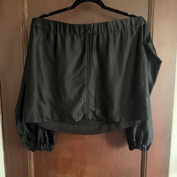 ELIZABETH and JAMES | Black Satin Nolita Off the shoulder Blouse | Medium - Picture 4 of 6